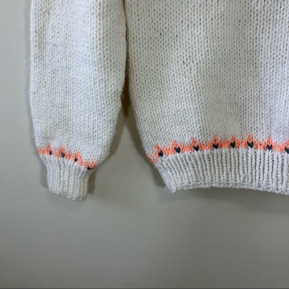 ⭐️SOLD ⭐️Vintage Handmade Fair Isle Knit Wool Sweater - Picture 5 of 5